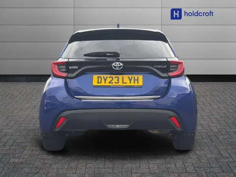 DY23LYH Toyota Yaris 1.5 Hybrid Design 5dr CVT Thumbnail #9