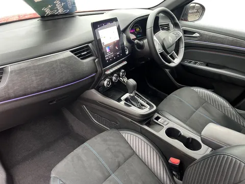 HN74TVX Renault ARKANA 1.6 E-Tech FHEV 145 Esprit Alpine 5dr Auto Thumbnail #4