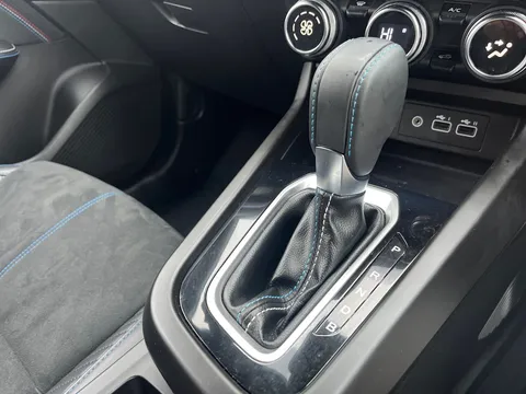 HN74TVX Renault ARKANA 1.6 E-Tech FHEV 145 Esprit Alpine 5dr Auto Thumbnail #13