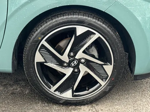 EA25ZHD Hyundai i10 1.0 [63] Premium 5dr Auto [Nav] Thumbnail #25