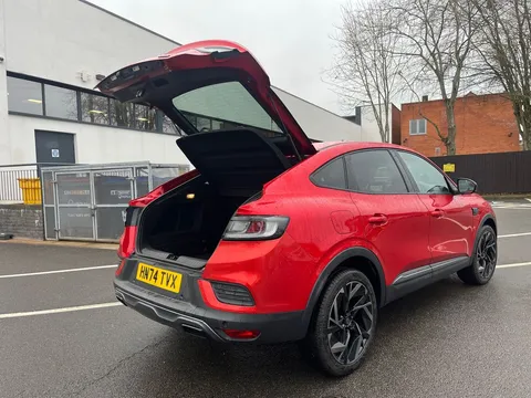 HN74TVX Renault ARKANA 1.6 E-Tech FHEV 145 Esprit Alpine 5dr Auto Thumbnail #19