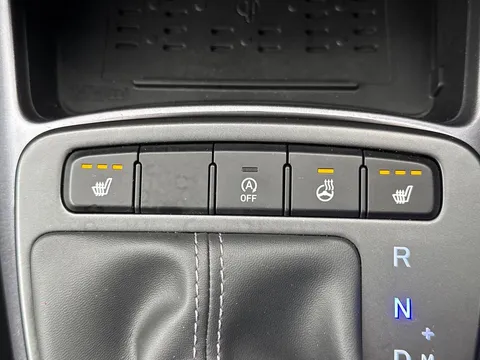 EA25ZHD Hyundai i10 1.0 [63] Premium 5dr Auto [Nav] Thumbnail #29