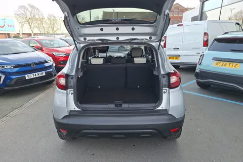 HT18AOK Renault Captur 0.9 TCE 90 Iconic 5dr Thumbnail #20