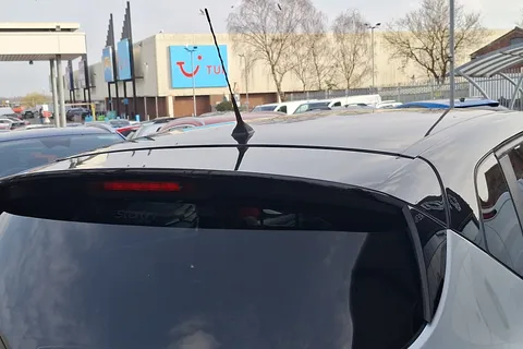 HT18AOK Renault Captur 0.9 TCE 90 Iconic 5dr Thumbnail #26