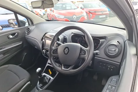 HT18AOK Renault Captur 0.9 TCE 90 Iconic 5dr Thumbnail #35