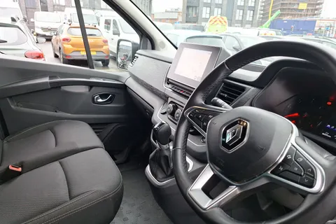 HT24VGE Renault Trafic LL30 Blue dCi 170 Extra [Safety] 9 Seater EDC Thumbnail #13