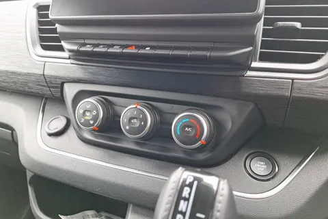 HT24VGE Renault Trafic LL30 Blue dCi 170 Extra [Safety] 9 Seater EDC Thumbnail #41