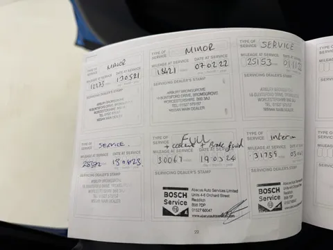 17 of 31 for Nissan Qashqai 1.3 DiG-T Acenta Premium 5dr