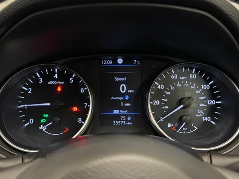 26 of 31 for Nissan Qashqai 1.3 DiG-T Acenta Premium 5dr