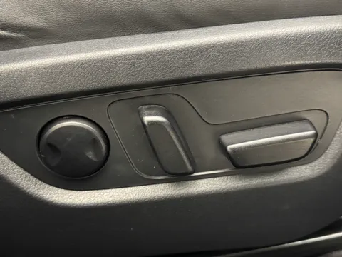 DX72GVN Mazda Cx-30 2.0 e-Skyactiv X MHEV GT Sport Tech Edition 5dr Thumbnail #24