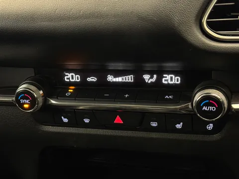 DX72GVN Mazda Cx-30 2.0 e-Skyactiv X MHEV GT Sport Tech Edition 5dr Thumbnail #34