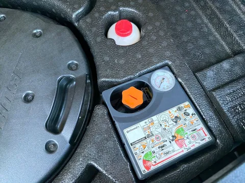 SJ19NGA Nissan Qashqai 1.5 dCi 115 Tekna 5dr DCT Thumbnail #20