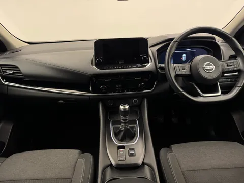 DP22BNY Nissan Qashqai 1.3 DiG-T MH N-Connecta 5dr Thumbnail #31