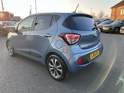 GJ68XGF Hyundai i10 1.2 Premium SE 5dr Auto Thumbnail #9