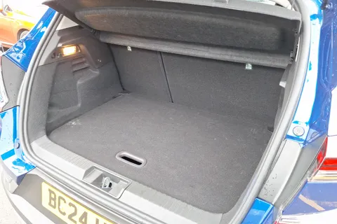 BC24HVT Renault Captur 1.6 E-Tech full hybrid 145 Techno 5dr Auto Thumbnail #27