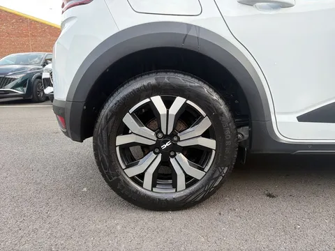 DV73UKN Dacia Sandero Stepway 1.0 TCe Journey 5dr Thumbnail #5