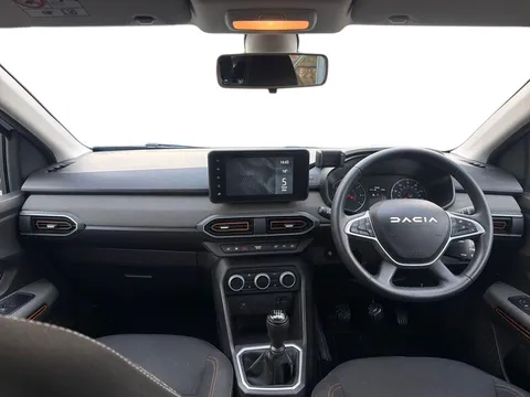 DV73UKN Dacia Sandero Stepway 1.0 TCe Journey 5dr Thumbnail #11