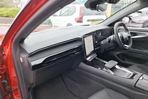 BG25JXP Renault Austral E-Tech FHEV Techno Esprit Alpine 5dr Auto Thumbnail #24