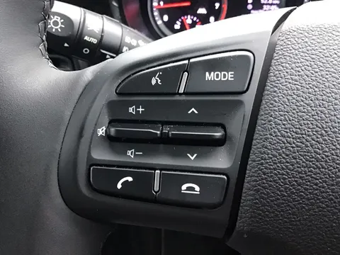 DS21EVF Hyundai i10 1.0 MPi Premium 5dr Thumbnail #26