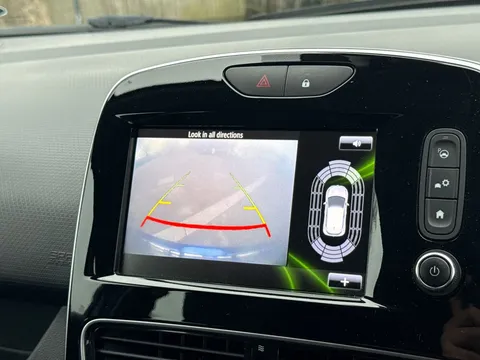 11 of 31 for Renault Clio 0.9 TCE 90 Signature Nav 5dr