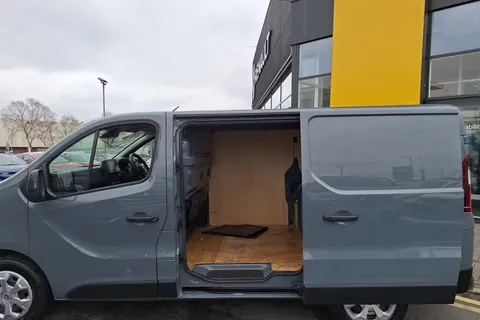 VA23CFF Renault Trafic SL30 Blue dCi 130 Advance Van Thumbnail #17