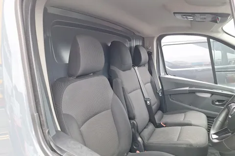 VA23CFF Renault Trafic SL30 Blue dCi 130 Advance Van Thumbnail #30