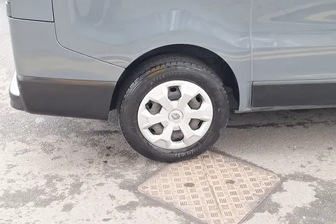 VA23CFF Renault Trafic SL30 Blue dCi 130 Advance Van Thumbnail #27