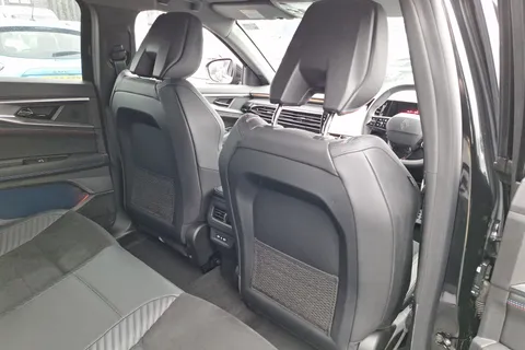 BT74VNW Renault Rafale E-Tech FHEV Techno Esprit Alpine 5dr Auto 4C Thumbnail #21