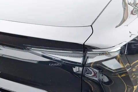 BT74VNW Renault Rafale E-Tech FHEV Techno Esprit Alpine 5dr Auto 4C Thumbnail #36