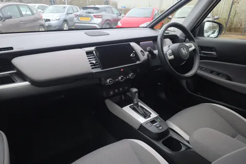 DC72BDE Honda Jazz 1.5 i-MMD Hybrid Crosstar EX 5dr eCVT Thumbnail #3