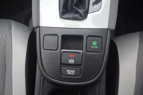 DC72BDE Honda Jazz 1.5 i-MMD Hybrid Crosstar EX 5dr eCVT Thumbnail #16