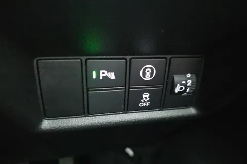 DC72BDE Honda Jazz 1.5 i-MMD Hybrid Crosstar EX 5dr eCVT Thumbnail #24