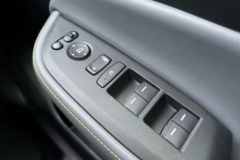 DC73UKD Honda Jazz 1.5 i-MMD Hybrid Advance Sport 5dr eCVT Thumbnail #22