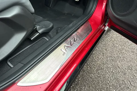 DC73UKD Honda Jazz 1.5 i-MMD Hybrid Advance Sport 5dr eCVT Thumbnail #27