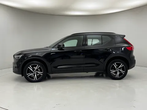 DY23KJU Volvo XC40 2.0 B3P Plus Dark 5dr Auto Thumbnail #17