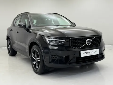 DY23KJU Volvo XC40 2.0 B3P Plus Dark 5dr Auto Thumbnail #1