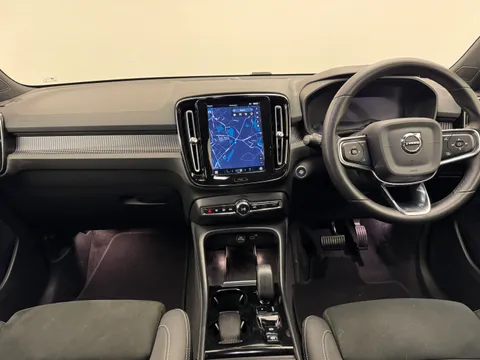 DY23KJU Volvo XC40 2.0 B3P Plus Dark 5dr Auto Thumbnail #10