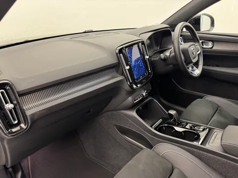 DY23KJU Volvo XC40 2.0 B3P Plus Dark 5dr Auto Thumbnail #11