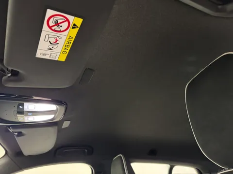 DY23KJU Volvo XC40 2.0 B3P Plus Dark 5dr Auto Thumbnail #13