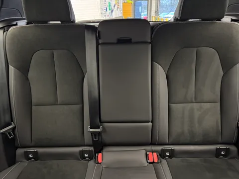 DY23KJU Volvo XC40 2.0 B3P Plus Dark 5dr Auto Thumbnail #15