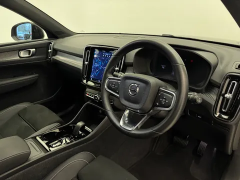 DY23KJU Volvo XC40 2.0 B3P Plus Dark 5dr Auto Thumbnail #22