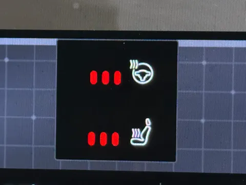 DY23KJU Volvo XC40 2.0 B3P Plus Dark 5dr Auto Thumbnail #31