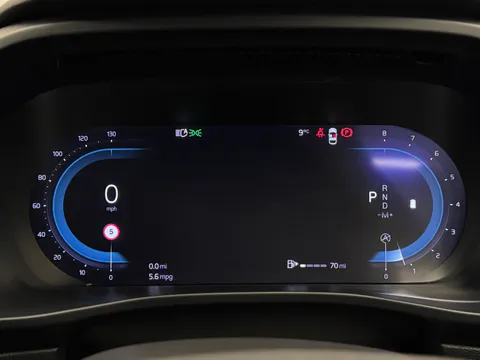 DY23KJU Volvo XC40 2.0 B3P Plus Dark 5dr Auto Thumbnail #32