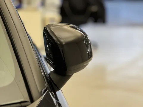 DY23KJU Volvo XC40 2.0 B3P Plus Dark 5dr Auto Thumbnail #35