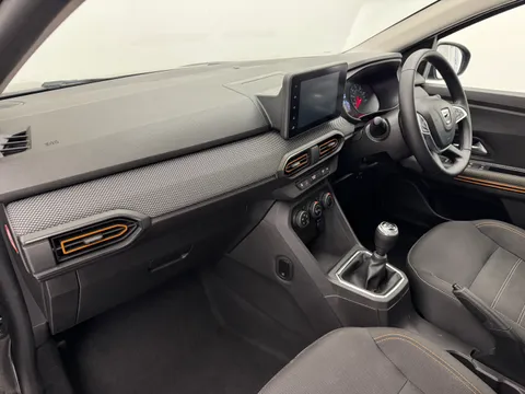 DY72NDZ Dacia Sandero Stepway 1.0 TCe Bi-Fuel Comfort 5dr Thumbnail #12