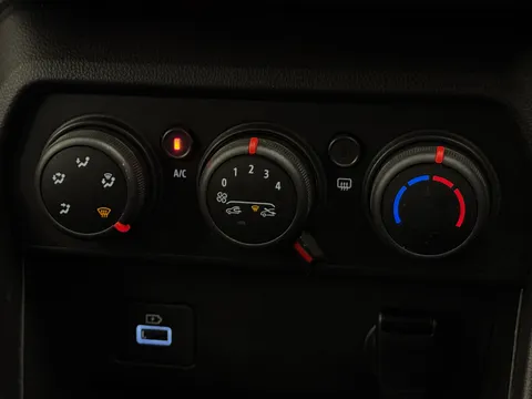 DY72NDZ Dacia Sandero Stepway 1.0 TCe Bi-Fuel Comfort 5dr Thumbnail #25