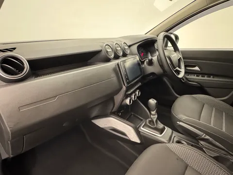 EJ23BNB Dacia Duster 1.3 TCe 150 Journey 5dr EDC Thumbnail #14