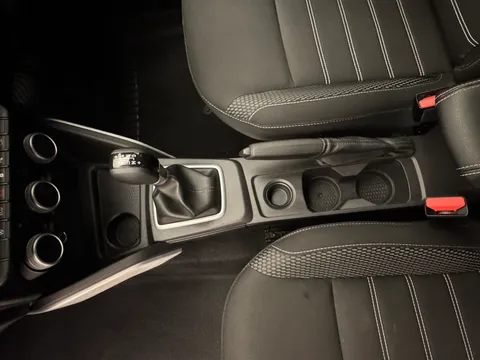 EJ23BNB Dacia Duster 1.3 TCe 150 Journey 5dr EDC Thumbnail #16