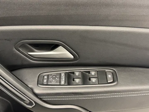 EJ23BNB Dacia Duster 1.3 TCe 150 Journey 5dr EDC Thumbnail #24