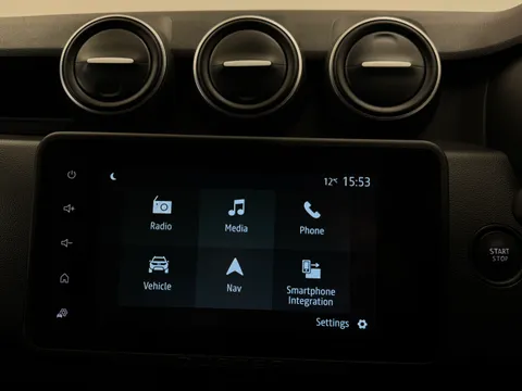 EJ23BNB Dacia Duster 1.3 TCe 150 Journey 5dr EDC Thumbnail #26